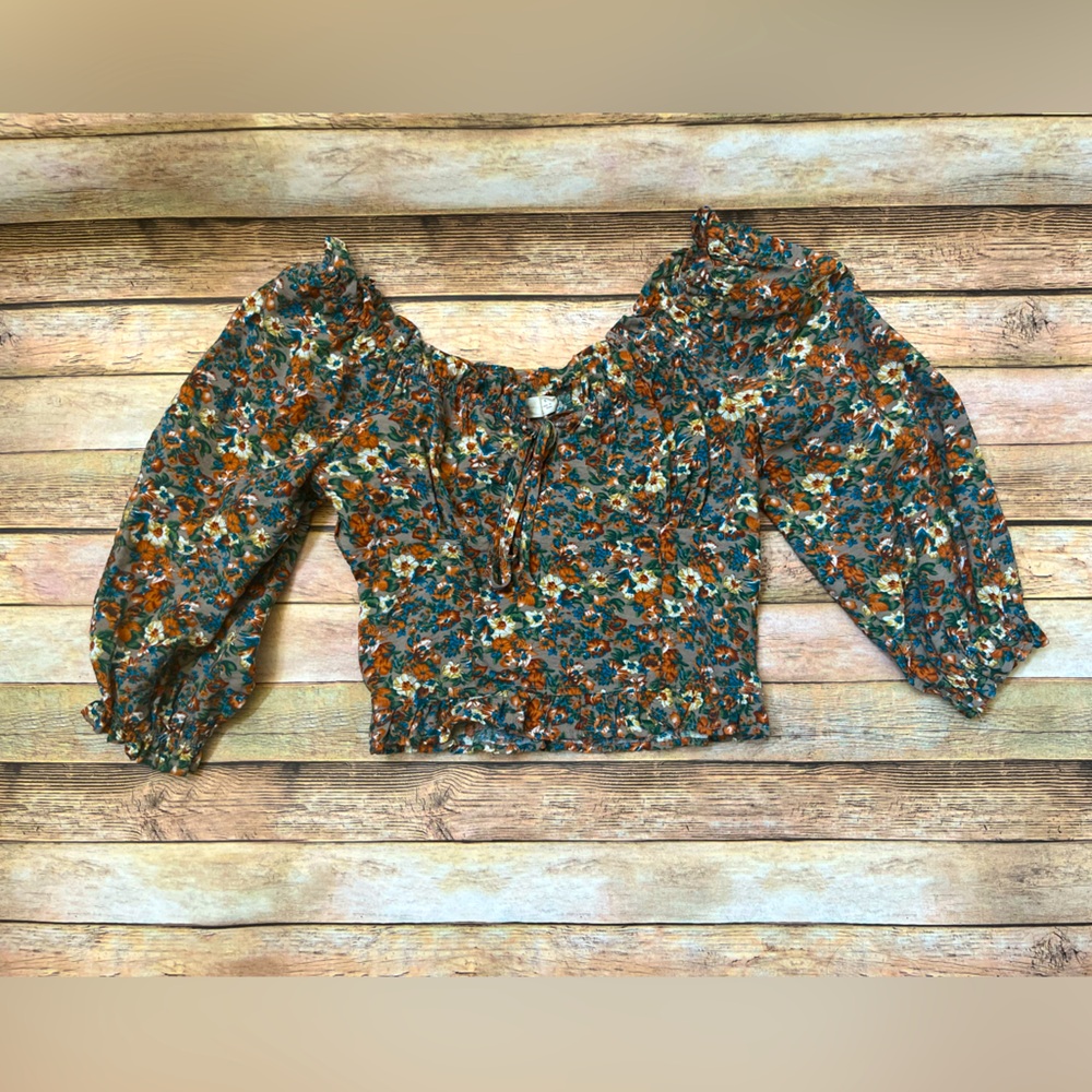 Suite 2939 cute crop shirt